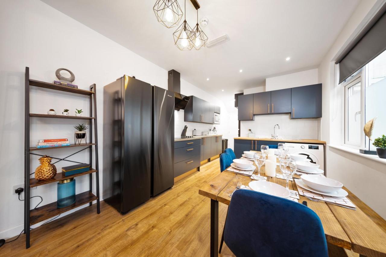7 Bedroom House Ensuite Rooms, Fully Equipped Kitchen, Free Wifi, Tvs In All Rooms City Centre Close To A46 Inspire Homes Coventry Exteriör bild